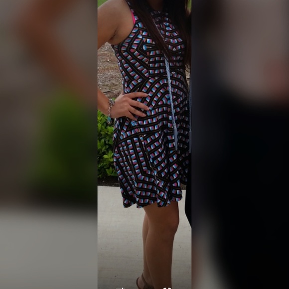 Pattern Dress - Picture 4 of 4